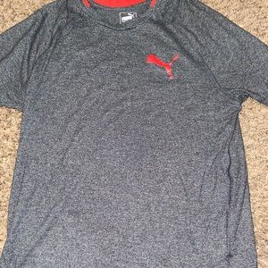 Medium t-shirt, Gray with red accents, good condition🙂